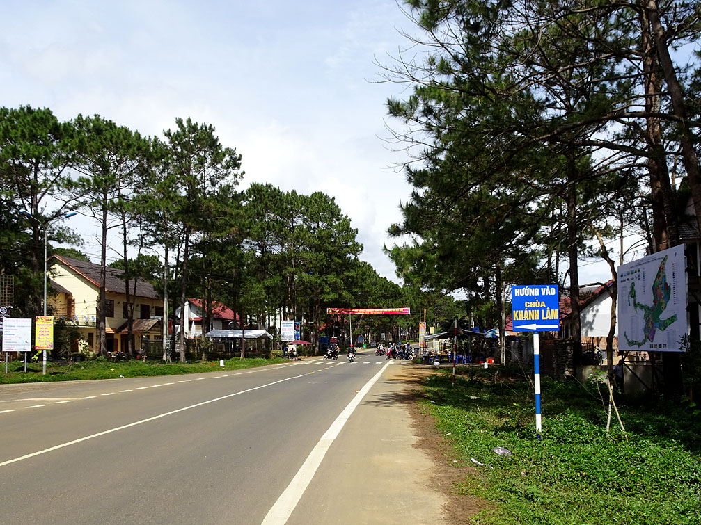 Trung tâm thị trấn Măng Đen
