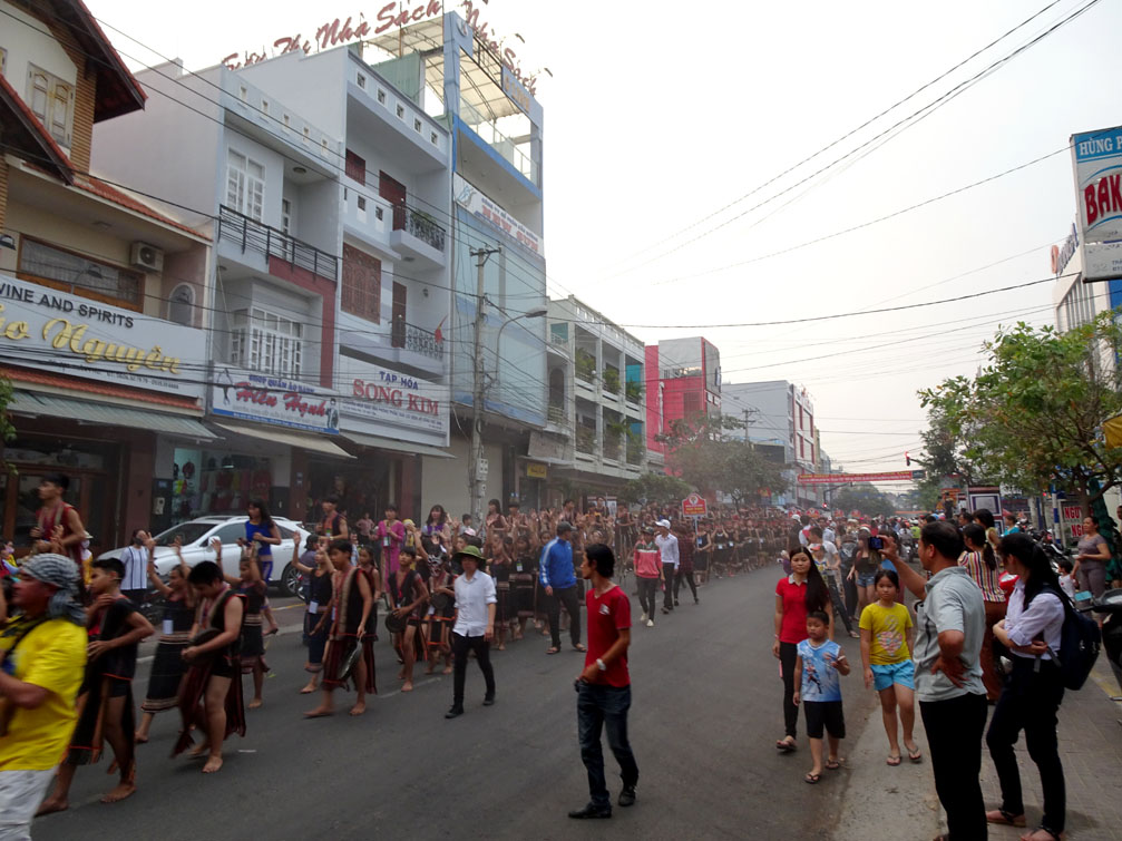 Lễ hội đường phố ở Tây nguyên Việt nam