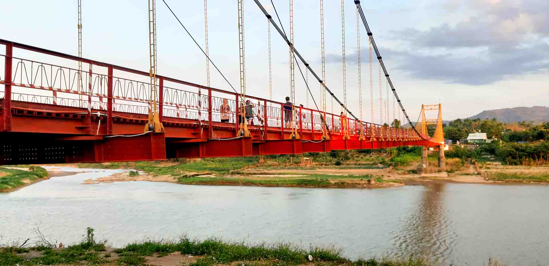 Cầu treo Kon Klor (Điểm du lịch Tp Kon Tum)