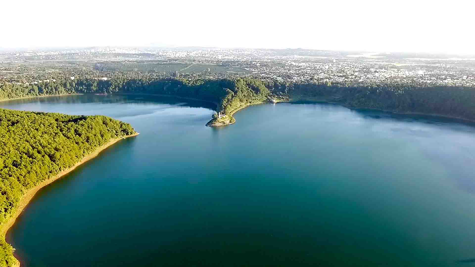 Biển hồ Pleiku điểm du lịch Gia Lai