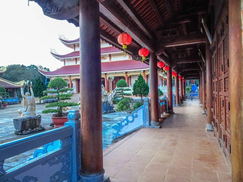 Kiến trúc chùa đẹp ở khu du lịch Măng Đen Kon Tum