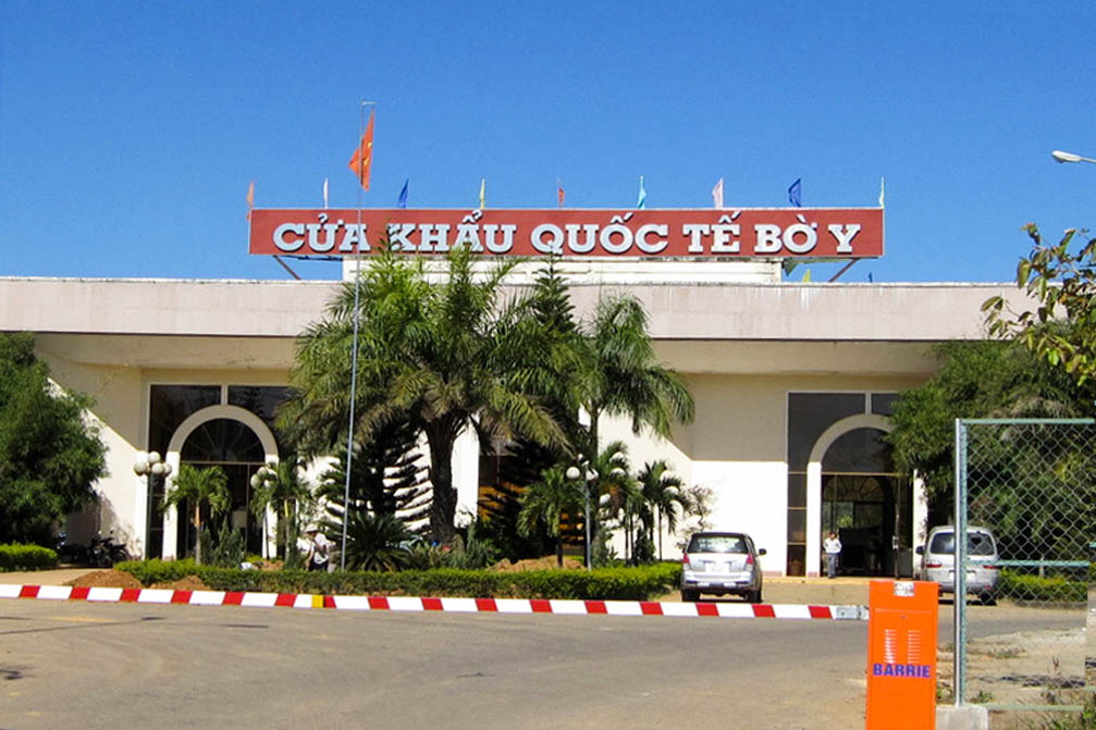 Hình ảnh cửa khẩu ngã ba Đông Dương Việt Lào Campuchia, Bờ Y
