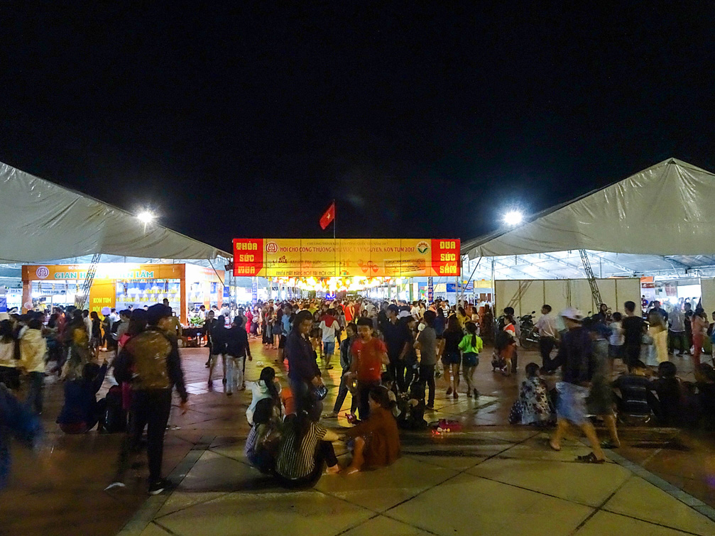 Khu vực trung tâm hội chợ Kon Tum