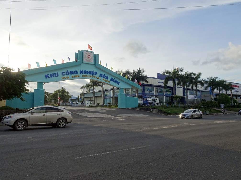 Trung tâm khu kinh tế công nghiệp Kon Tum