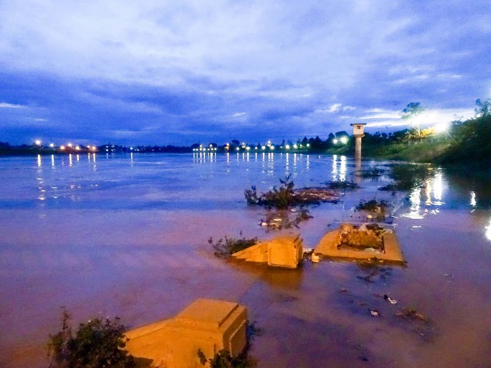 Sông Dak Bla mua mưa lũ nước ngập