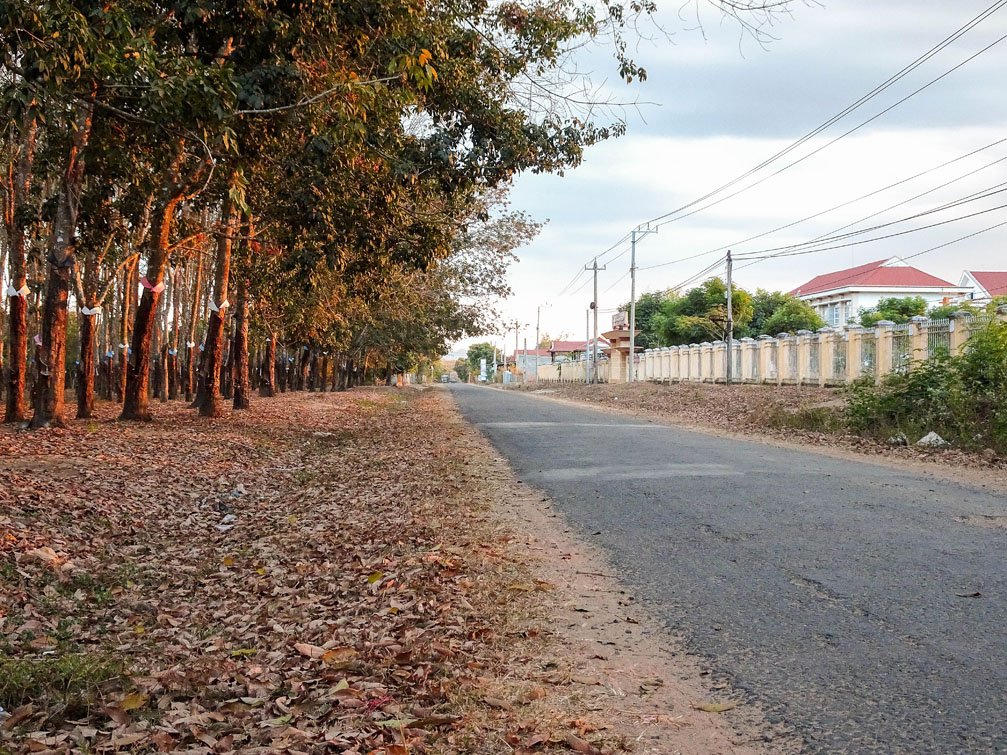 Đường đi xã Yachim thành phố Kon Tum