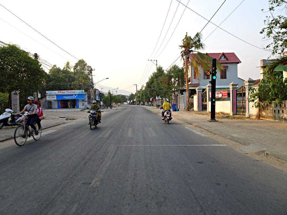 Tuyến đường xá huyện Sa Thầy