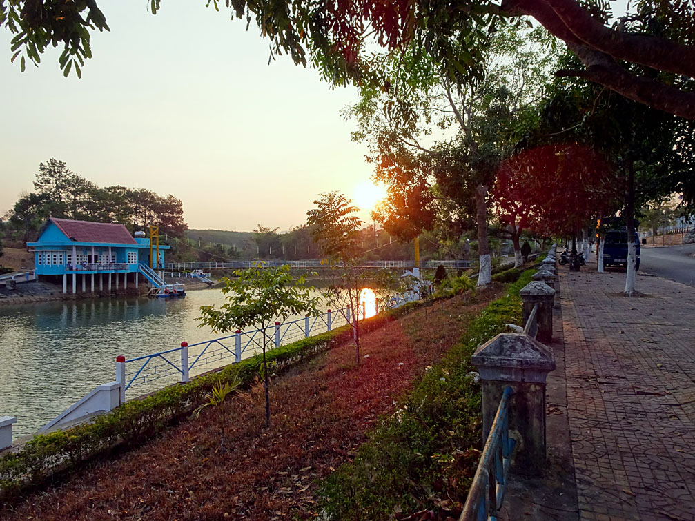 Hồ Sinh Thái Sa Thầy (ao cá Bác Hồ)