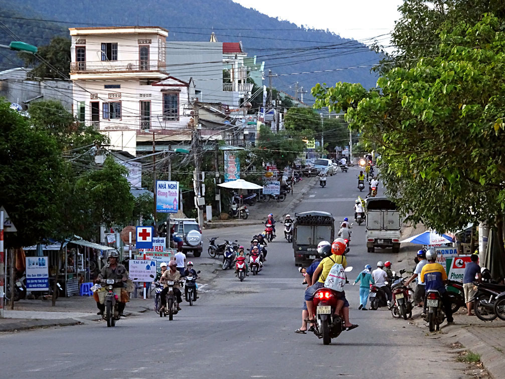Thị trấn huyện Sa Thầy tỉnh Kon Tum