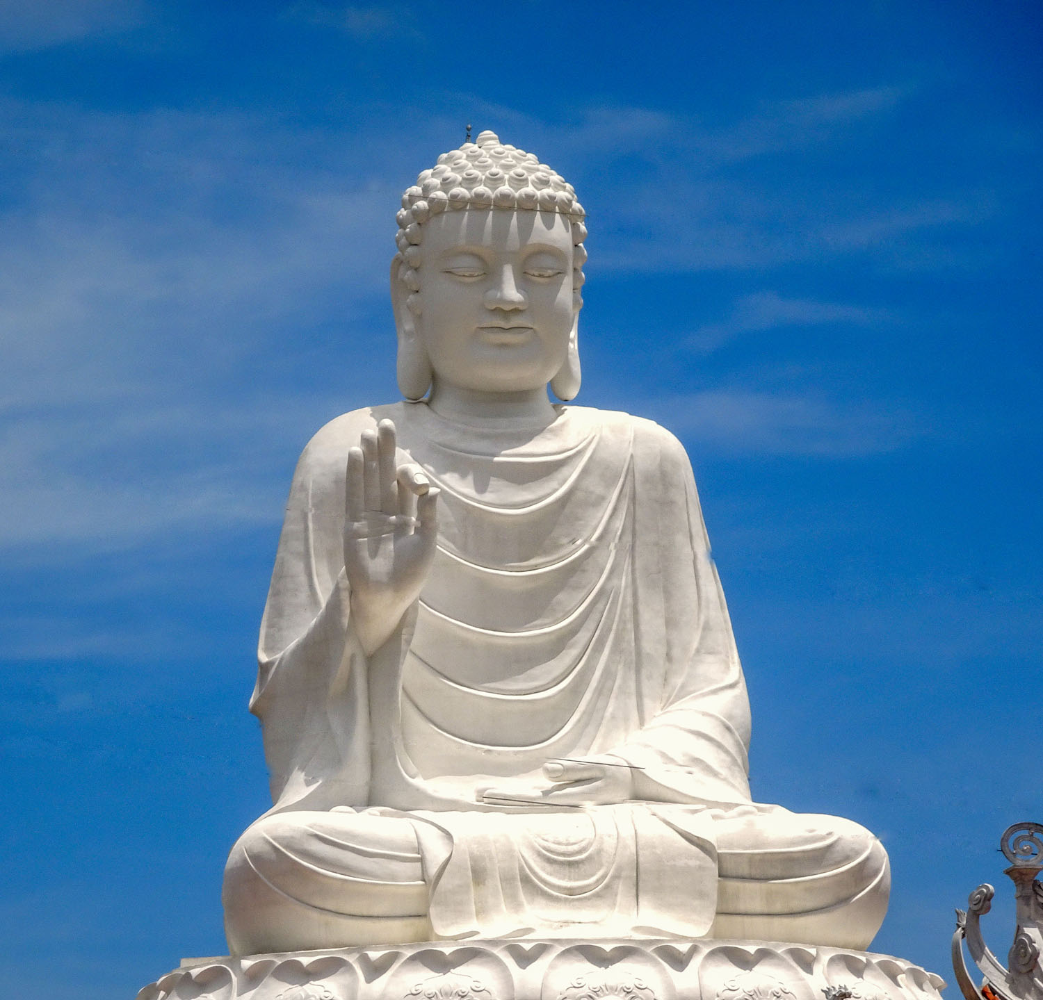 Hình ảnh tượng Phật Tượng quan Âm Bồ Tát chùa Huệ Chiếu Kon Tum