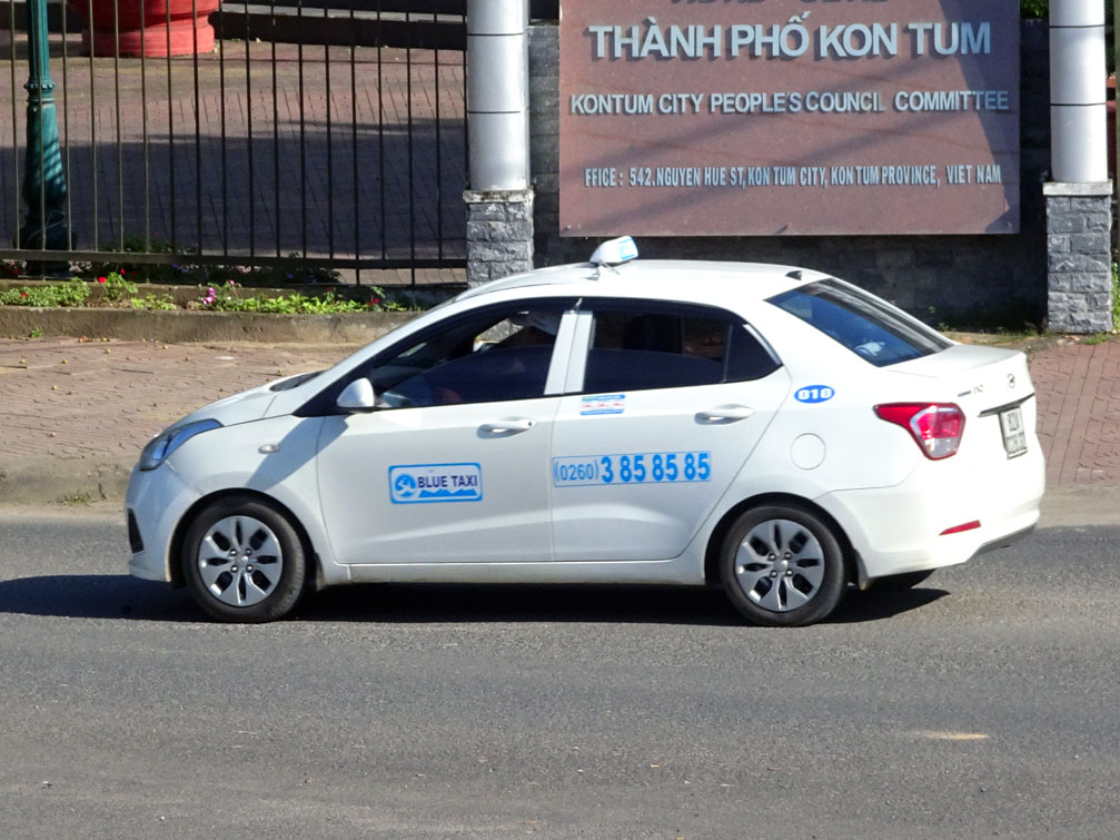 Blue Taxi Kon Tum